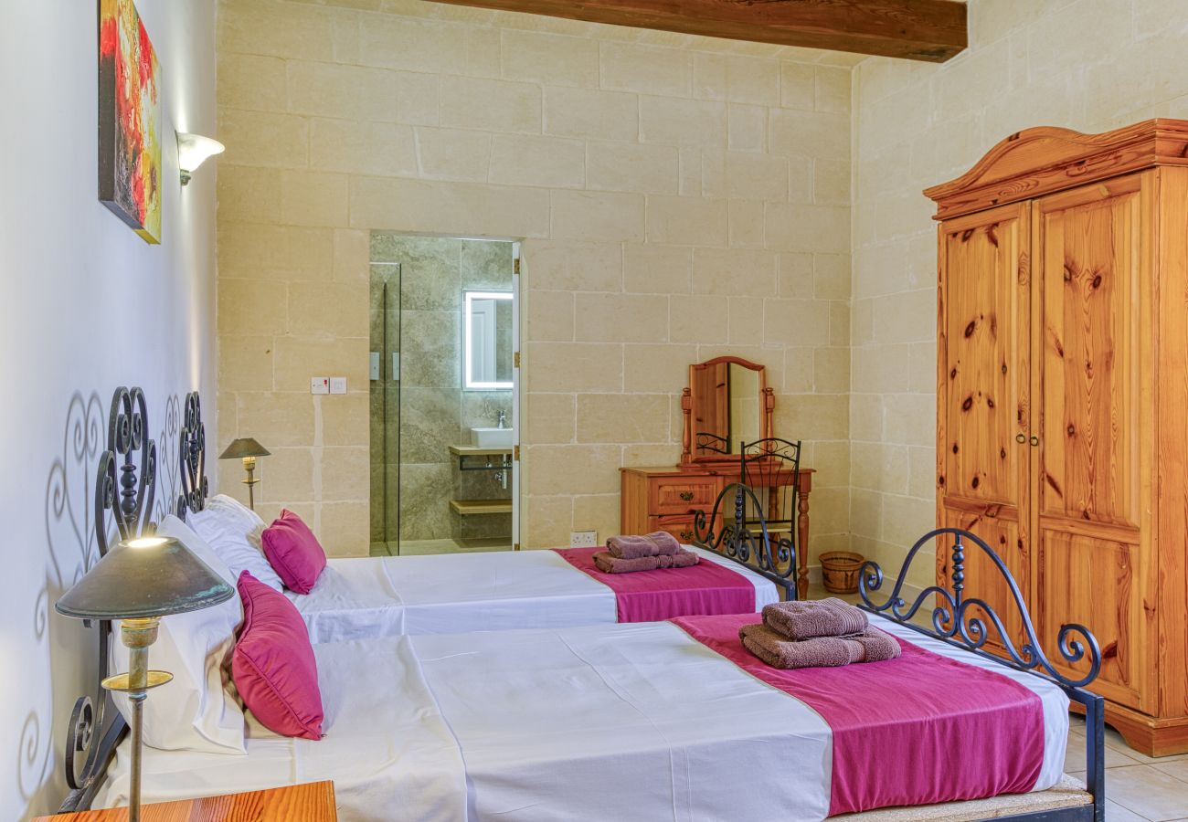 Apartamento en L-Għasri - Villagg tal-Fanal - 4BDR