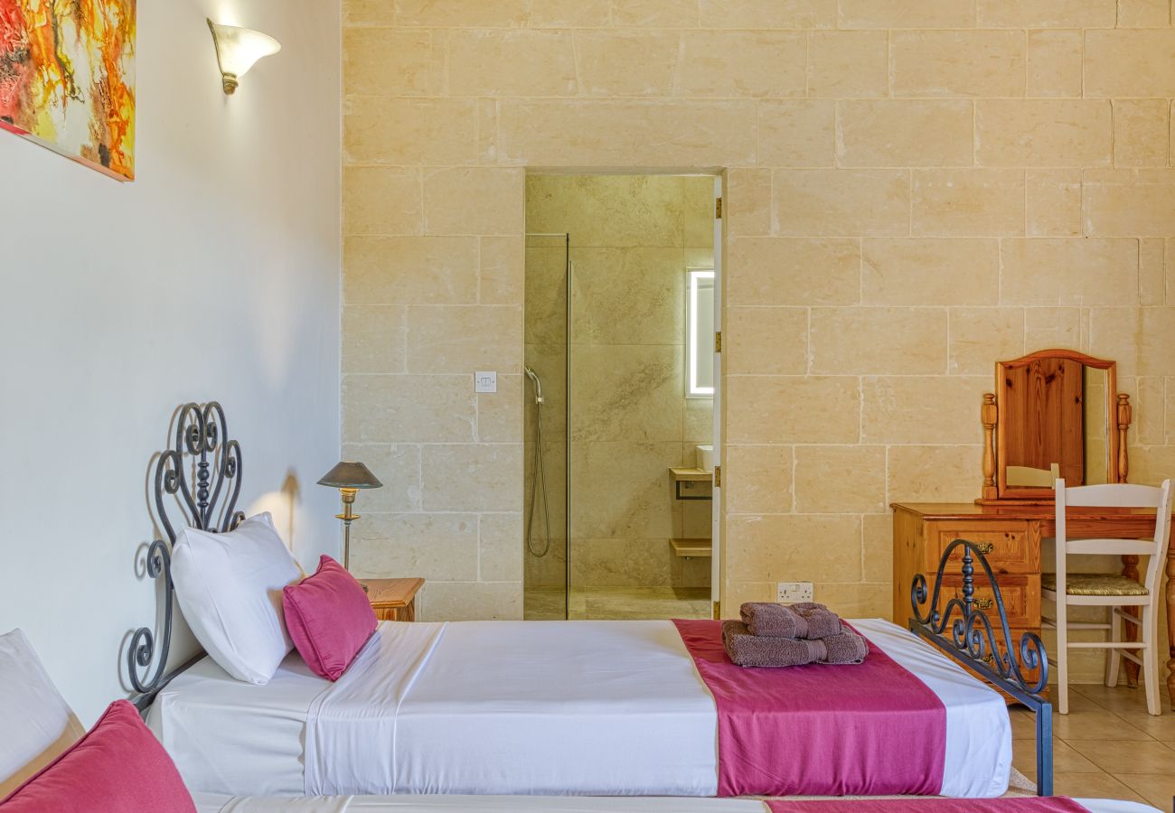 Apartamento en L-Għasri - Villagg tal-Fanal - 4BDR