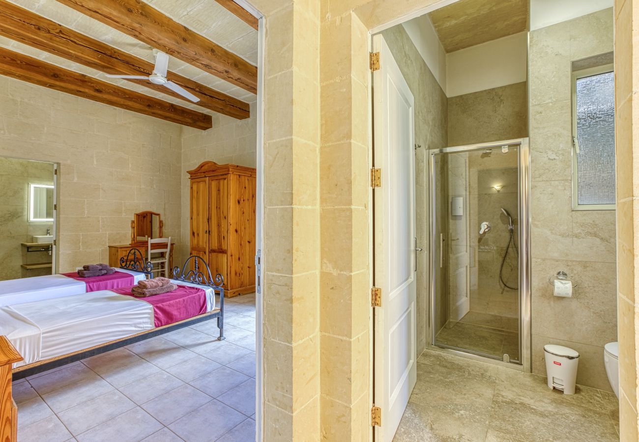 Apartamento en L-Għasri - Villagg tal-Fanal - 4BDR